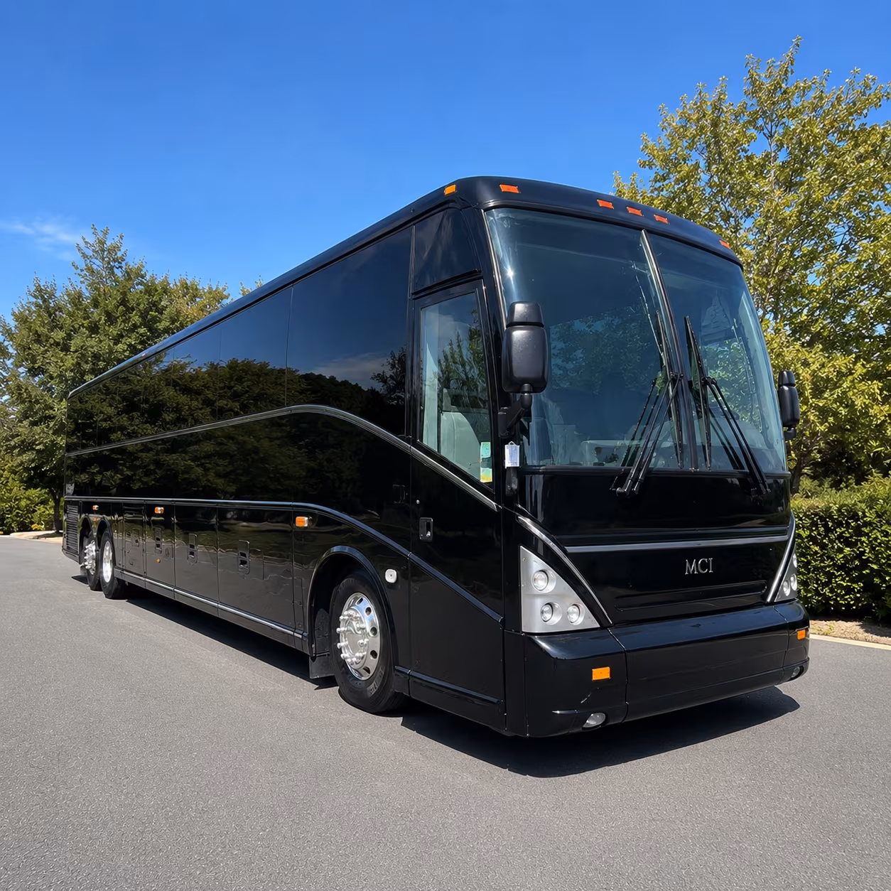 buses for lichterman nature center field trips in east memphis