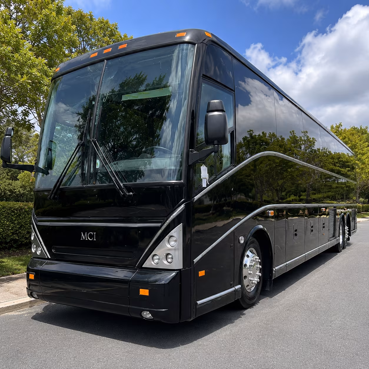 charter bus airport transfers across the mississippi state line