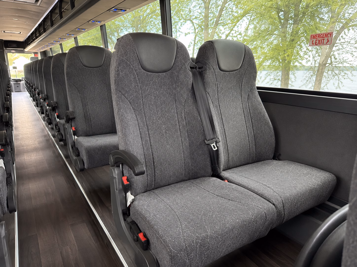 corporate wine tour buses from east memphis and germantown