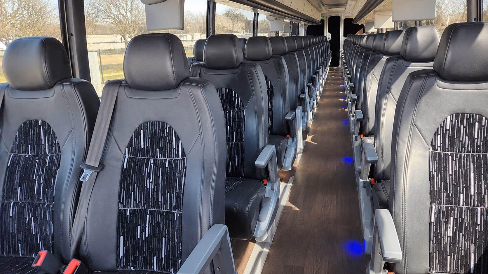how the type of bus you choose changes the price in memphis tennessee