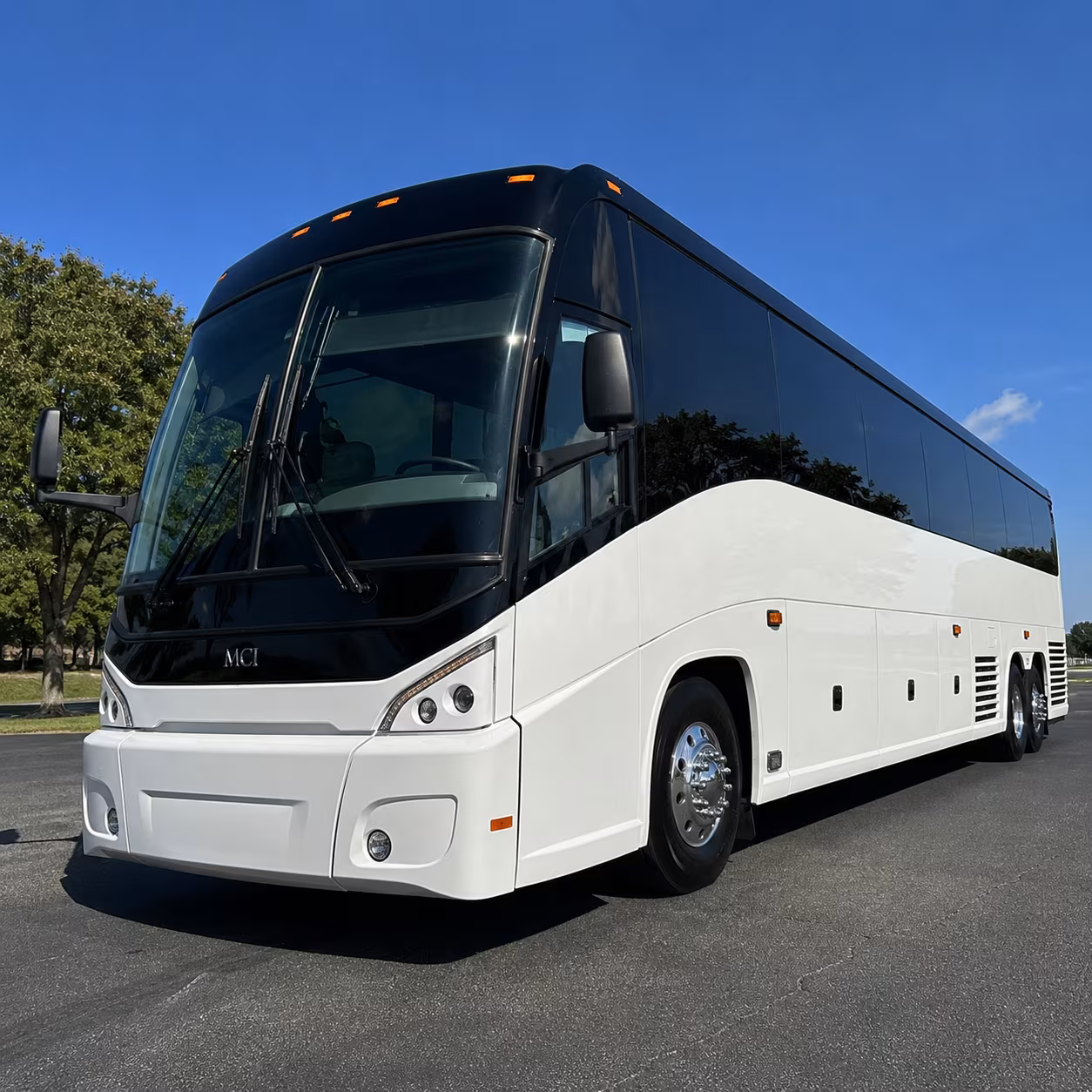 memphis charter bus rental exterior